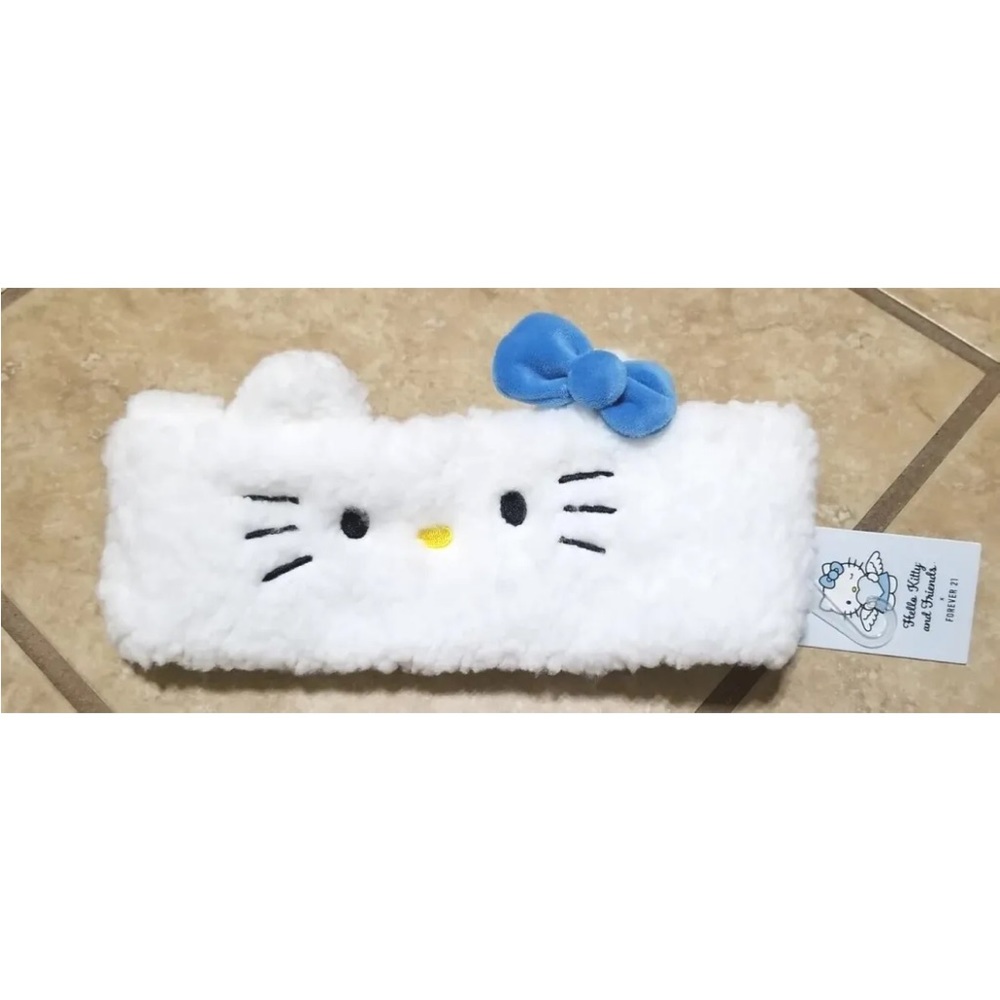 Hello Kitty head wrap